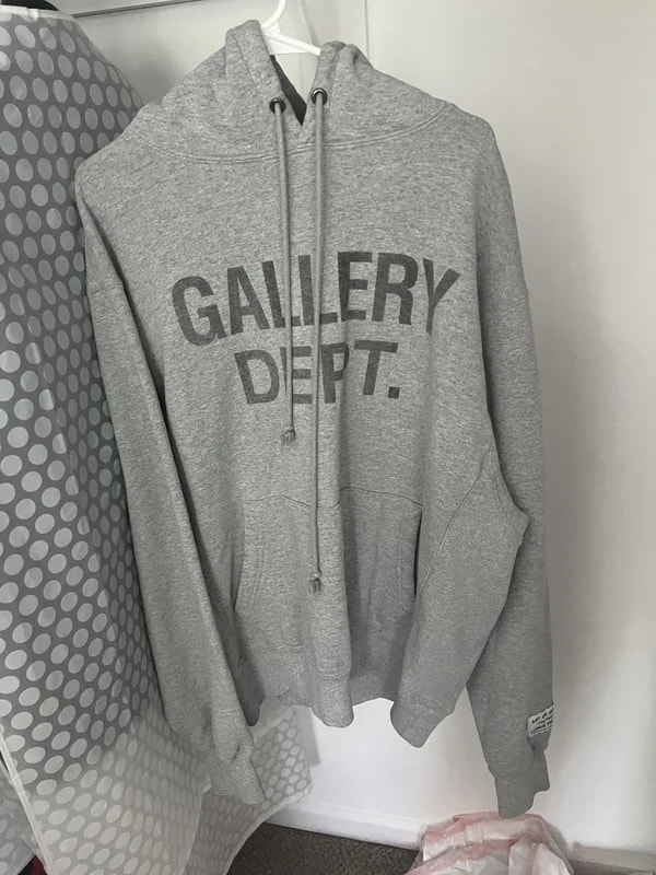 Gallery dept hoodie sweatshirt — streetwear — resale