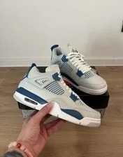 Jordan — Size 8.5 - Air Jordan 4 Retro 2024 Military — Sneaker — resale