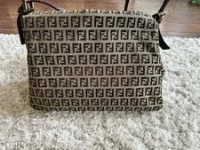 Fendi Mama Baguette Italy 2