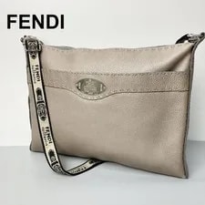 Fendi — Fendi Auth Medium Italy 115475 — Handbag — resale