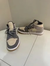 Size 9 - Air Jordan 1 SE Mid Coconut Milk Particle 2