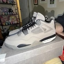 Jordan Air 4 Retro Cave FV5029-200 Worn Once 2