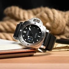 Panerai — Panerai Luminor Submersible PAM00973 — Watch — resale