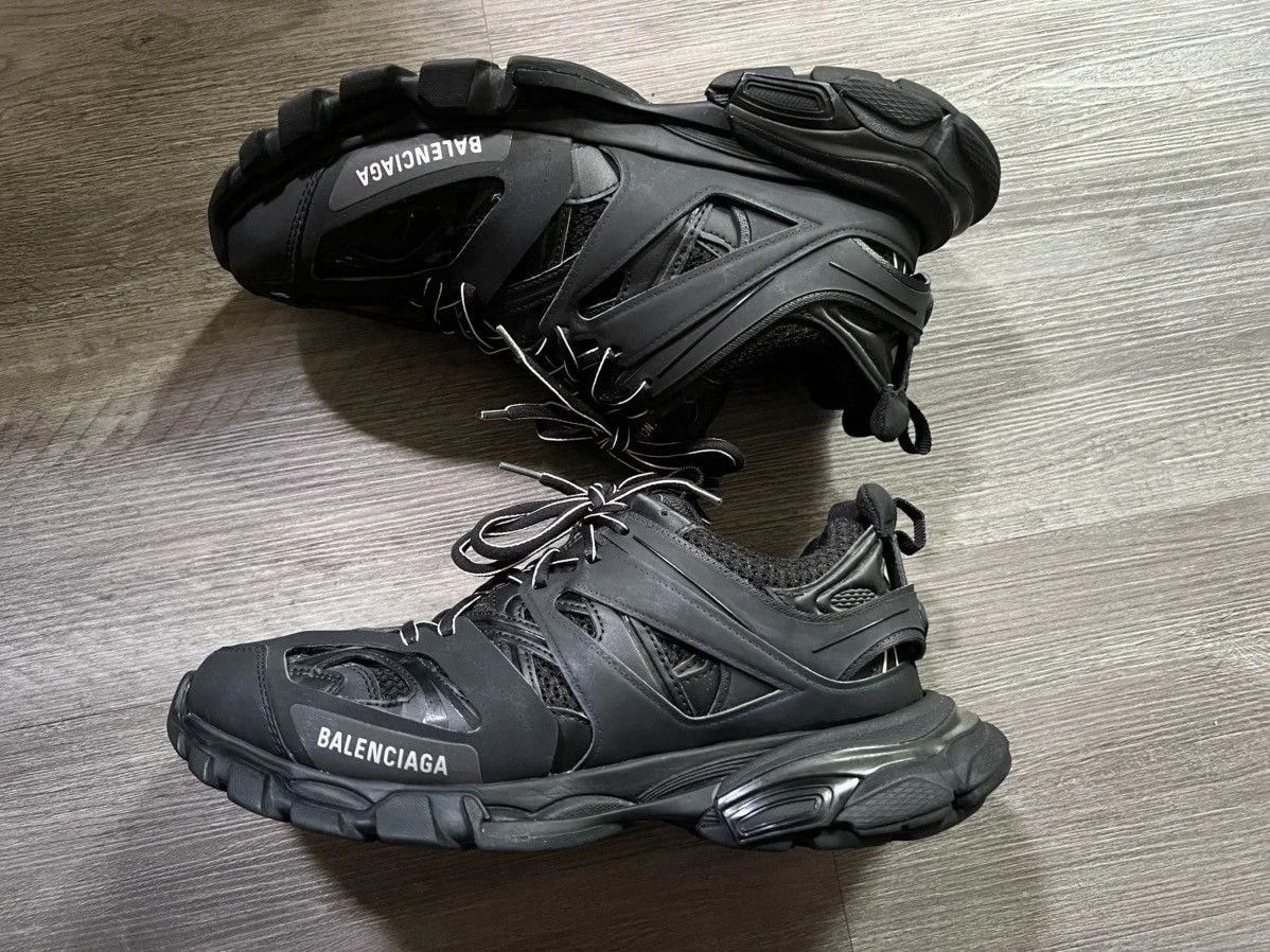 Balenciaga — Balenciaga Track ' ' | Size 42 (9 US) — Sneaker — resale
