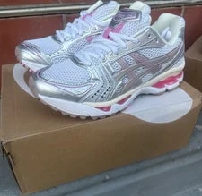Asics — Asics GEL-Kayano 14 ’S Running / 1203A667-100 — Sneaker — resale