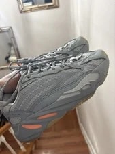 Yeezy 700 6 4