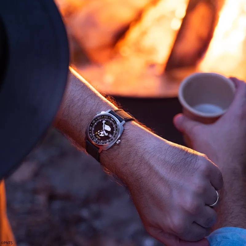 Peanuts "Beagle Scout" GMT Limited Edition for Hodinkee 4