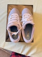 Jordan Air 11 Low Top Athletic 2
