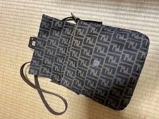Fendi Authentic Mamma Baguette Crossbody 2