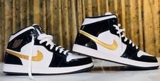 Size 13 - Jordan 1 Mid SE 4