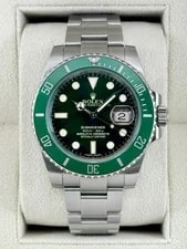 Rolex — 2017 Rolex Submariner “Hulk” 40mm 116610LV Green Dial — Watch — resale