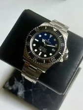 Rolex Sea-Dweller 136660 Silver Oyster Bracelet With Black Bezel 2