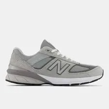 Size 9 - New Balance 990v5 2