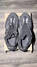 Yeezy 700 Athletic Low Top Lace Up New With Box 2