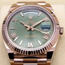 Rolex 228238 Day Date 40 18K Yellow Gold With Ombre Green Roman Dial 3
