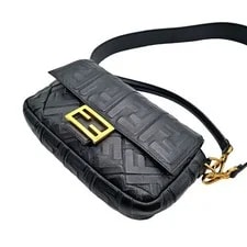 Fendi Mamma Baguette Medium 3Way 8Br600 Motif G 2