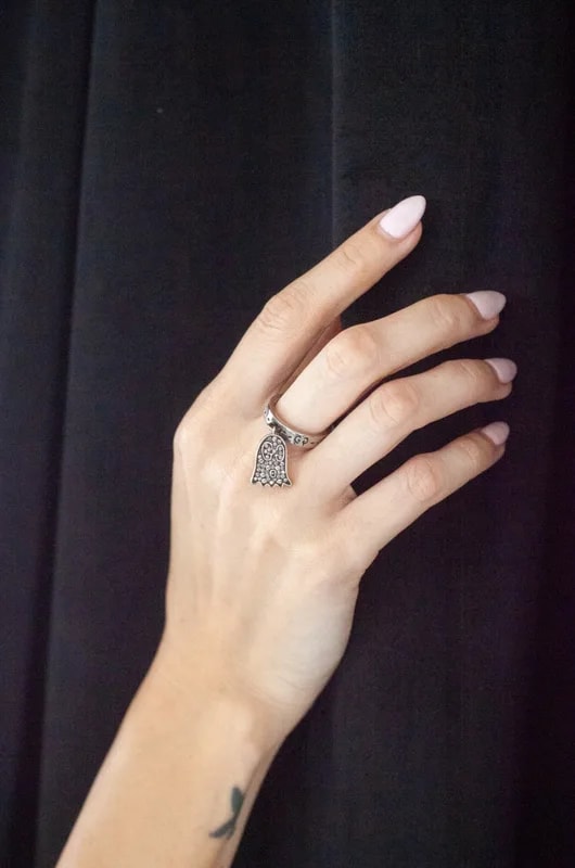 Ghost Charm -Size 6 2