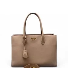 Prada — Prada (ws062126d0r) — Handbag — resale