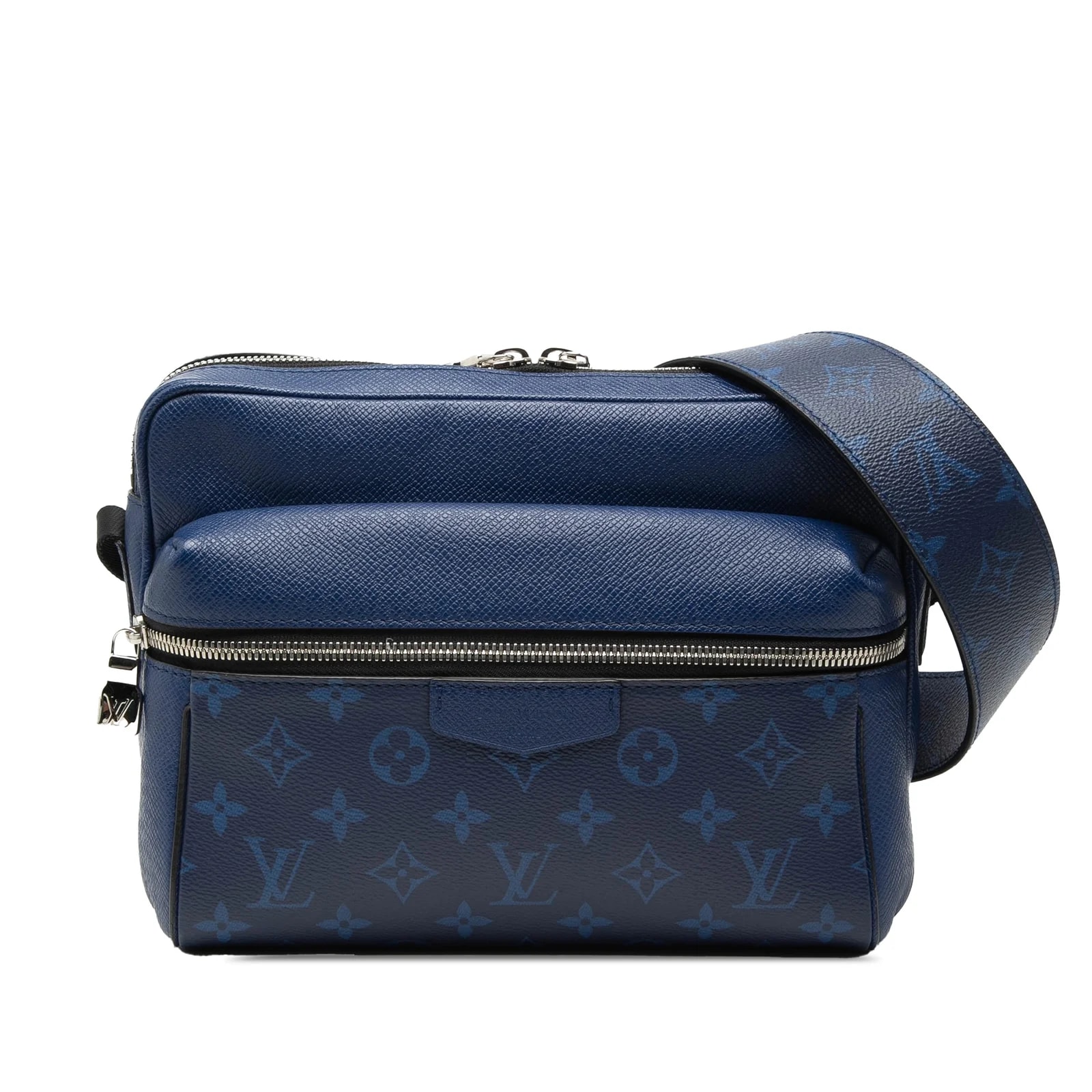 Louis Vuitton — Taigarama Outdoor Messenger — Handbag — resale