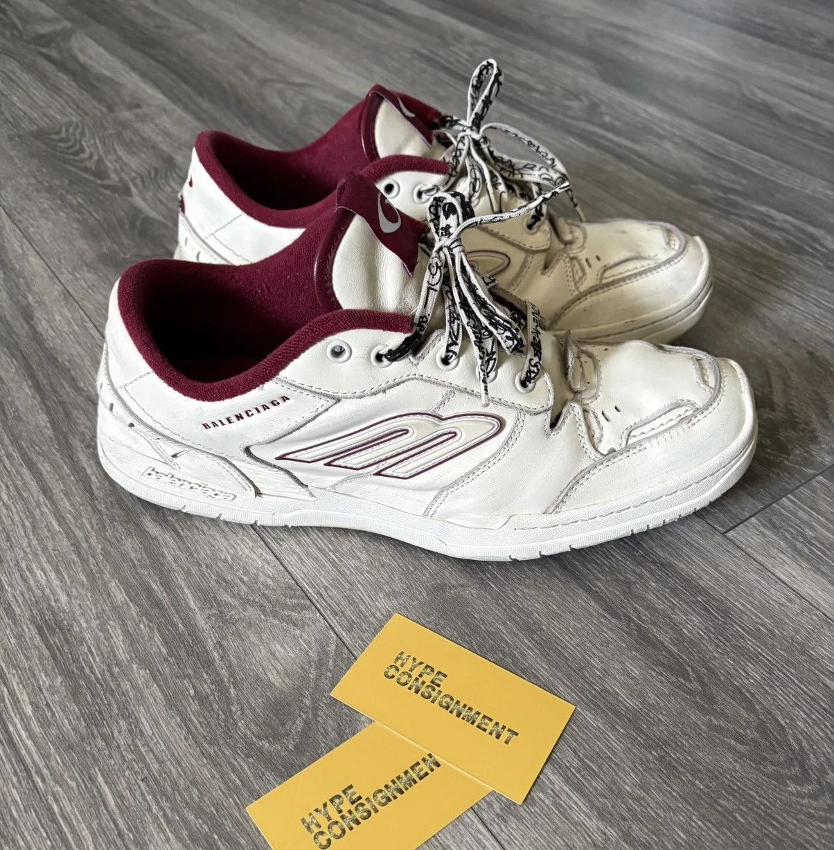 Balenciaga — Balenciaga Worn Out Hamptons — Sneaker — resale
