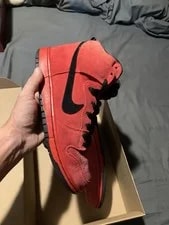 Nike SB Dunk High Devil 3