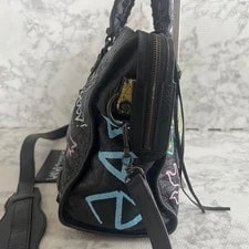 Balenciaga Graffiti Classic City 2-way 3
