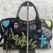 Balenciaga Graffiti Classic City 2-way 4