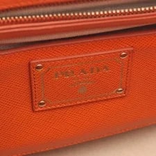 Prada la 4