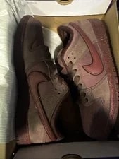 Nike SB Dunk Low City of Love Crush (FN0619-600) 3
