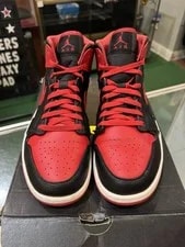 Air Jordan 1 Retro Mid Alternate ’S 4