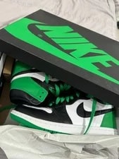 Air Jordan 1 Retro OG High Lucky 3