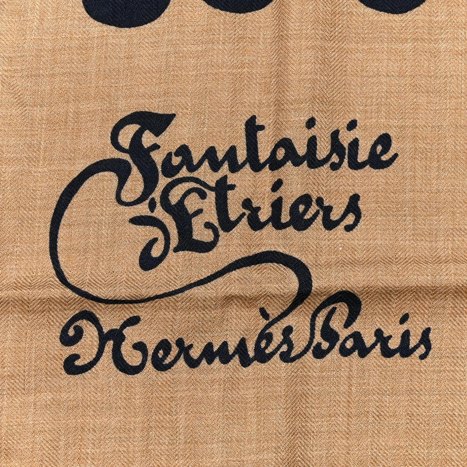 Fantaisie D'Etriers Shawl 140 Caban 2