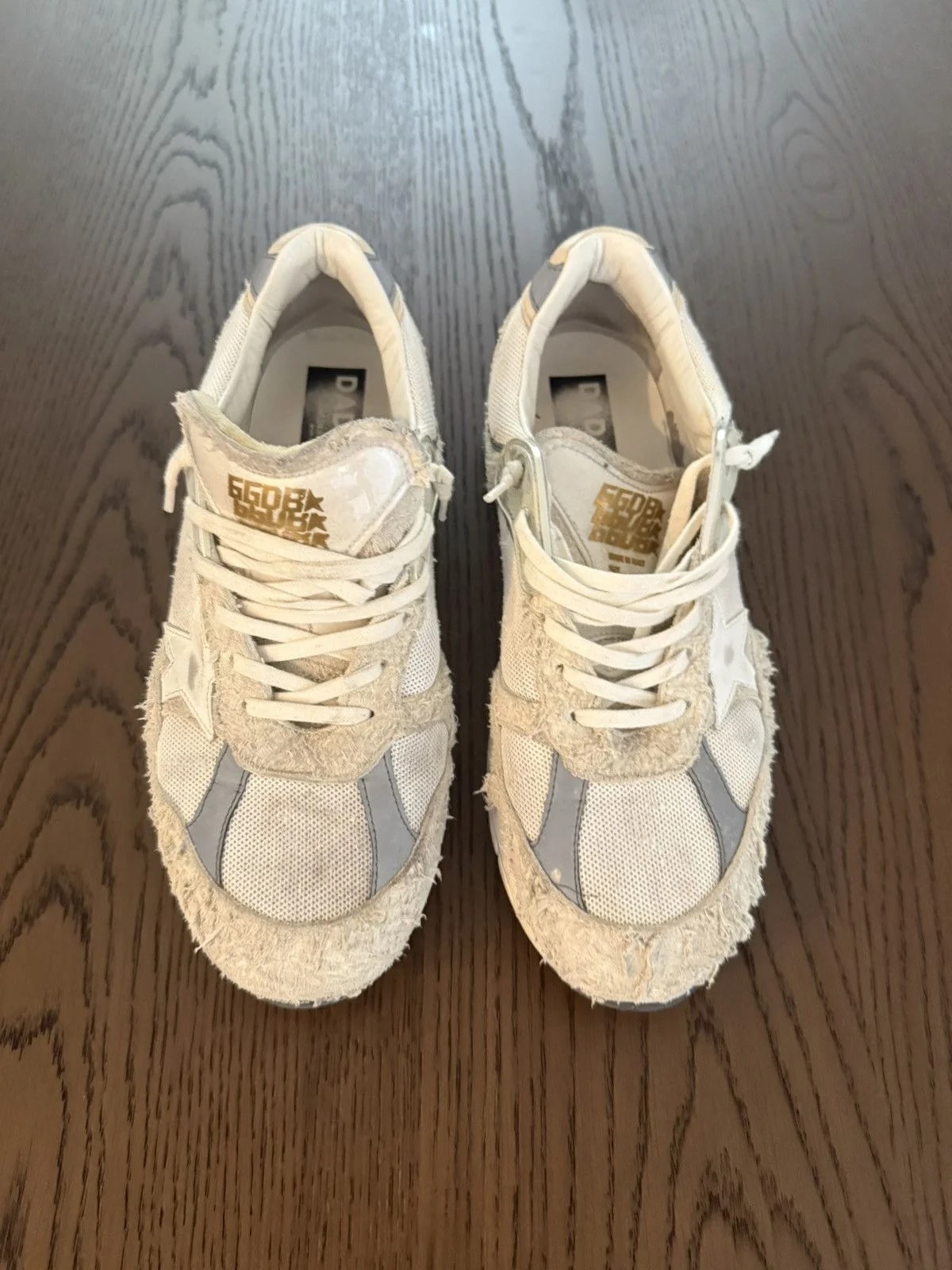 Golden Goose — Golden Goose Dad-Star Frayed Runner — Sneaker — resale