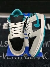 Nike SB — Grail 2010 Nike SB Dunk Low Chromeball Incident Size 9.5M 304292-012 — Sneaker — resale