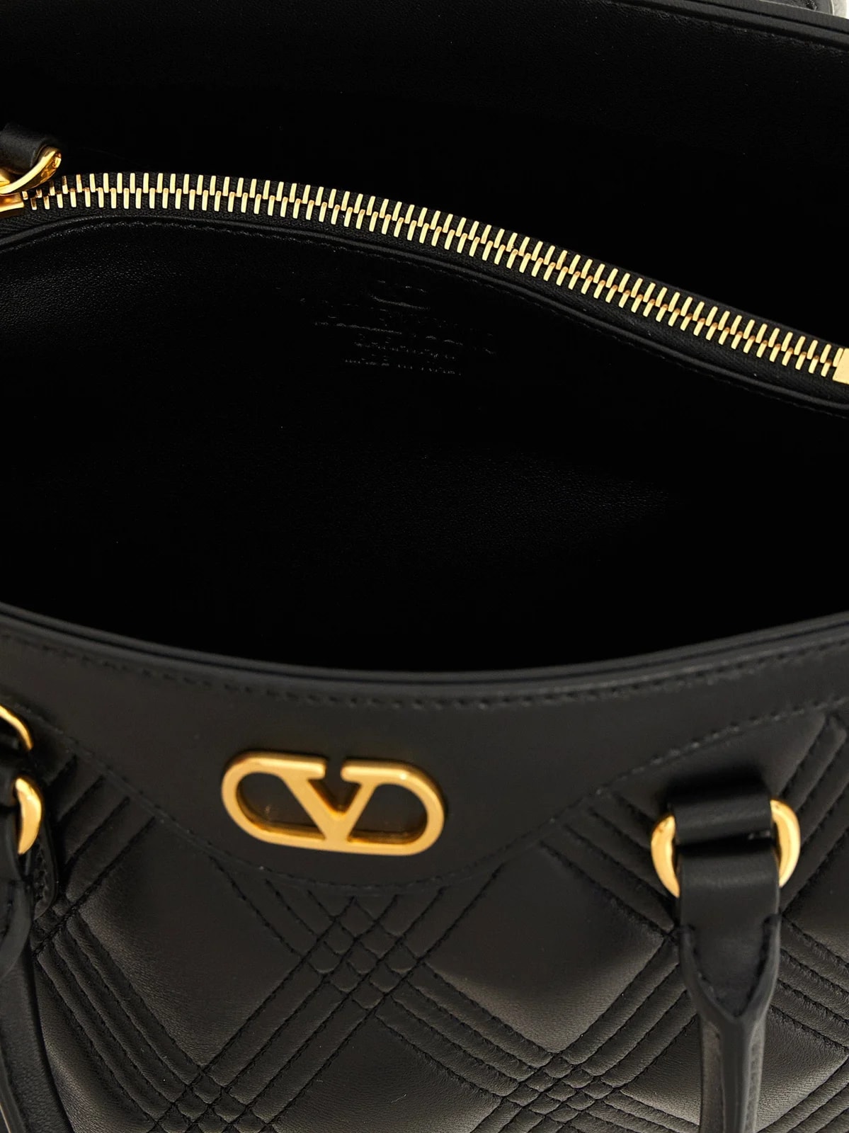 Valentino Garavani Quiltie 67 4