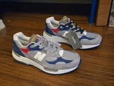 Size 9 - Dtlr X New Balance 992 Varsity 4