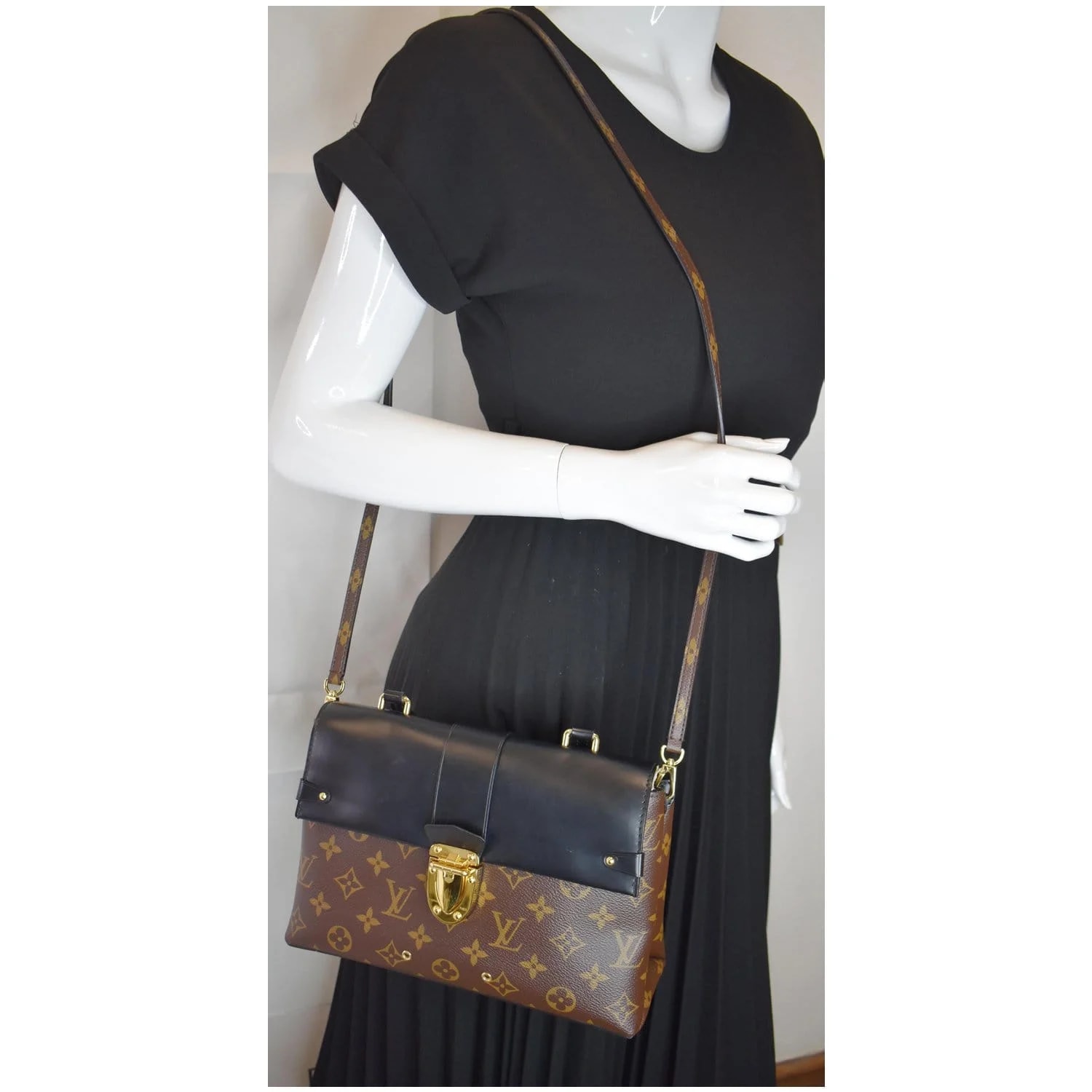Louis Vuitton One Handle Flap 2