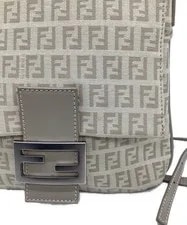 Fendi Mama Bucket 3