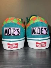 Vans Old Skool X the Simpsons “Moe’s Tavern” 2