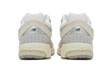 [M2002REK] -- New Balance 2002R 4