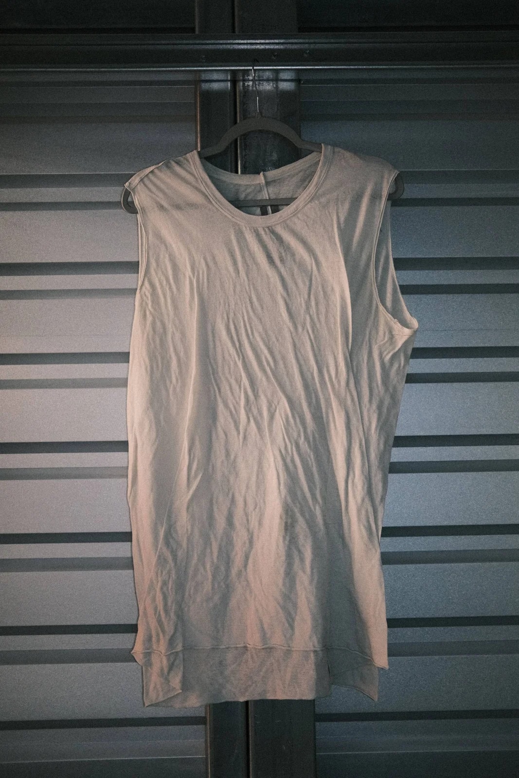 Basic Sleeveless T [Oyster] — streetwear — resale