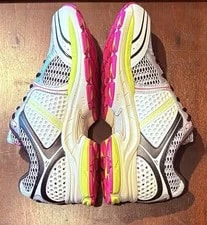 Saucony US 9 Retro Progrid Triupmh S70704 14 4