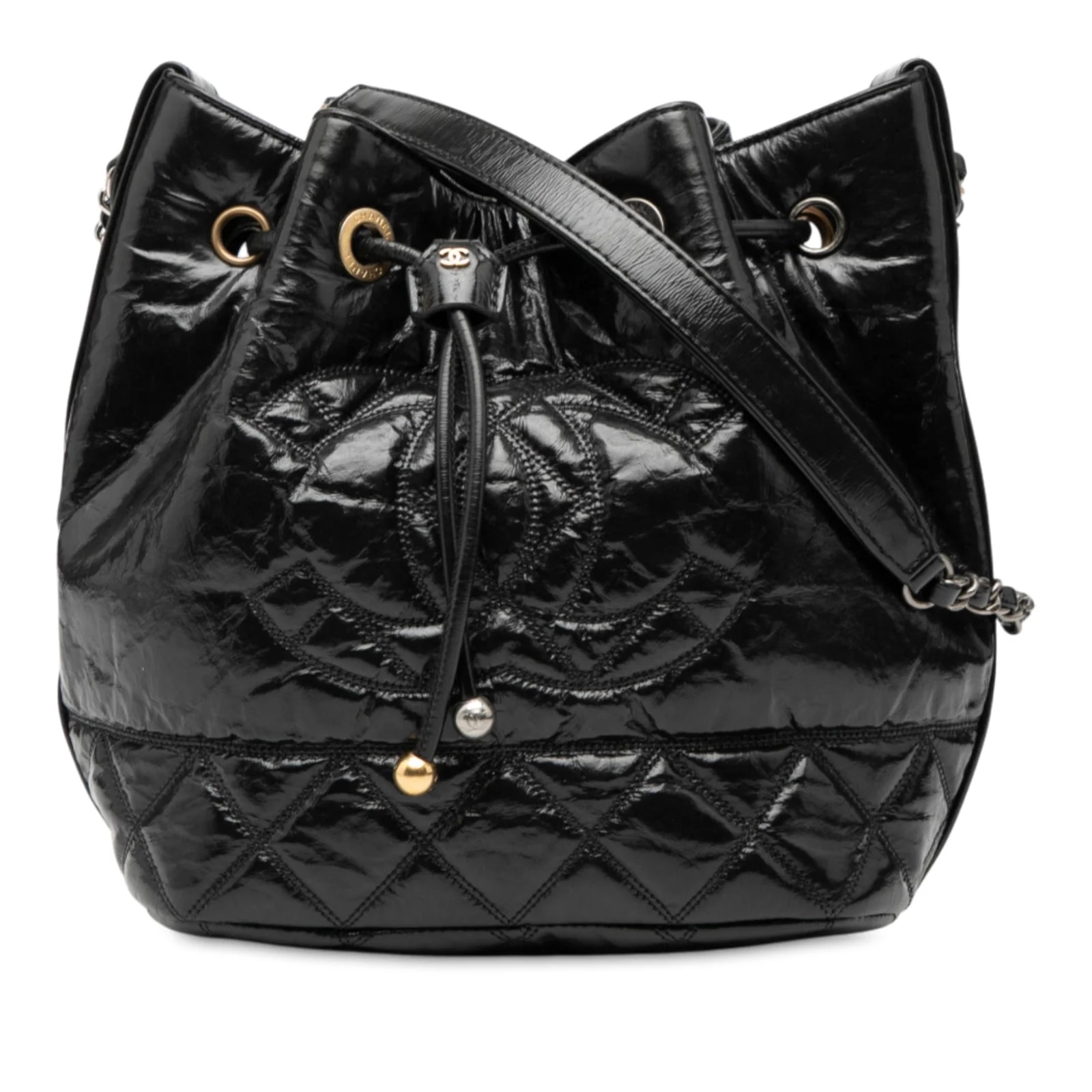 Chanel — Shiny Aged CC Chain Drawstring Bucket — Handbag — resale