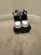 Jordan — Jordan Air 1 High Top Athletic Shoes — Sneaker — resale