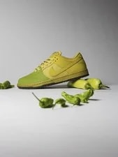 9.5 US Nike Sb Dunk Low Pro Hatch Signed By Jon Bones Jones 4