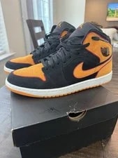 Air Jordan 1 Mid SE /Vivid FJ4923-008 4