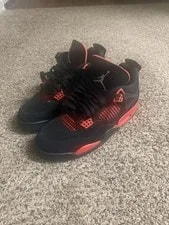 Air Jordan — Air Jordan 4 Thunders — Sneaker — resale