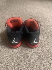 Air Jordan 4 Thunders 4