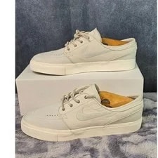 Nike SB — Nike SB Zoom Stefan Janoski Light Skate Shoes — Sneaker — resale