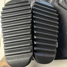 Yeezy Slide YS-01 Size 9 With Bag Slippers 4